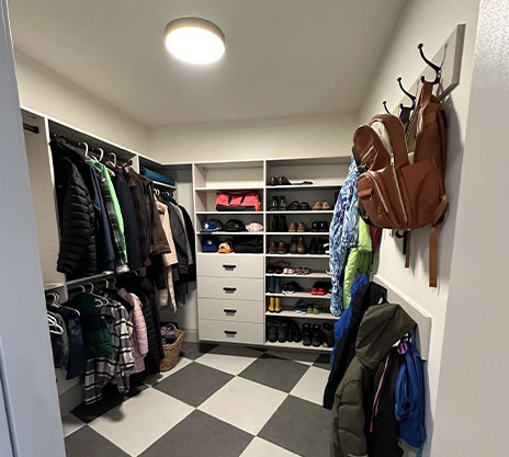 Wardrobe & closet storage