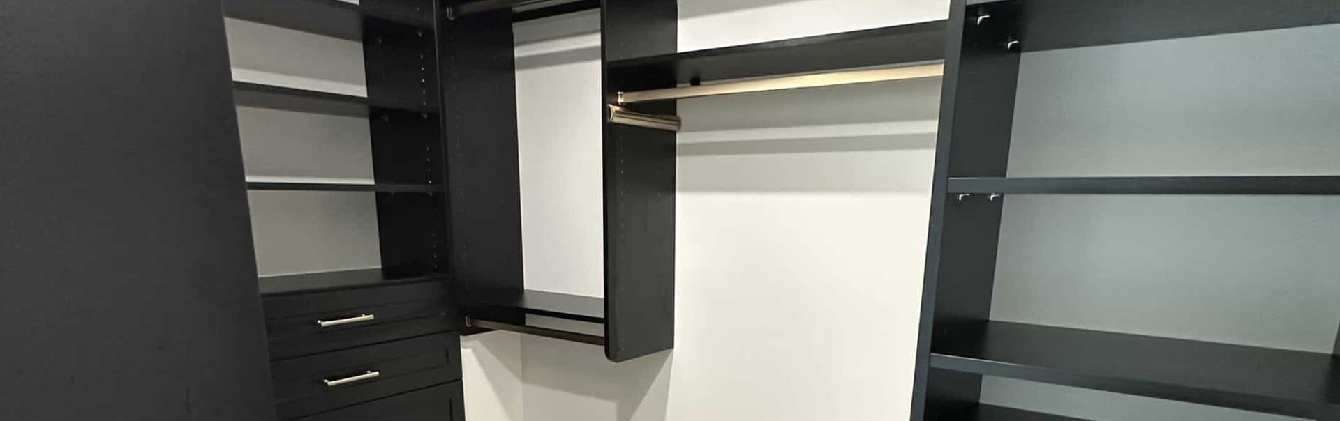 How to design a walk-in closet that feels like a boutique