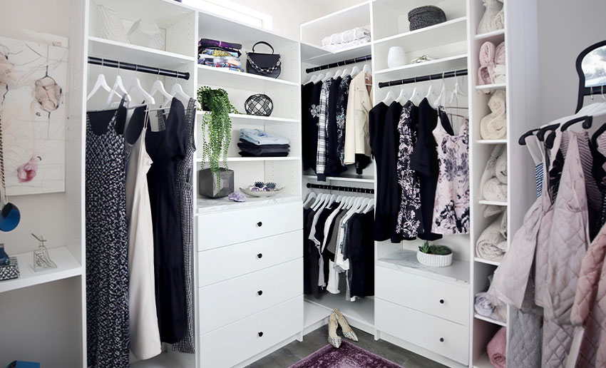 Custom closets vs. Wire shelving: Choosing the right storage solution for your home